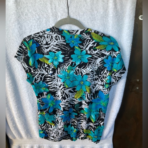 Chico’s Bungalow Bliss Short Sleeve Blouse Multi-Color; NWT; M/8 - Picture 4 of 11